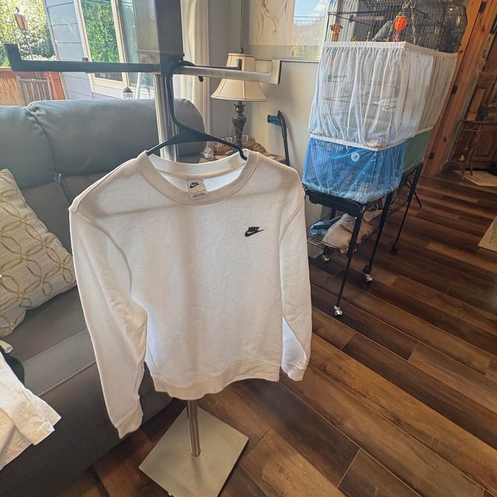 White nike crewneck sweatshirt size